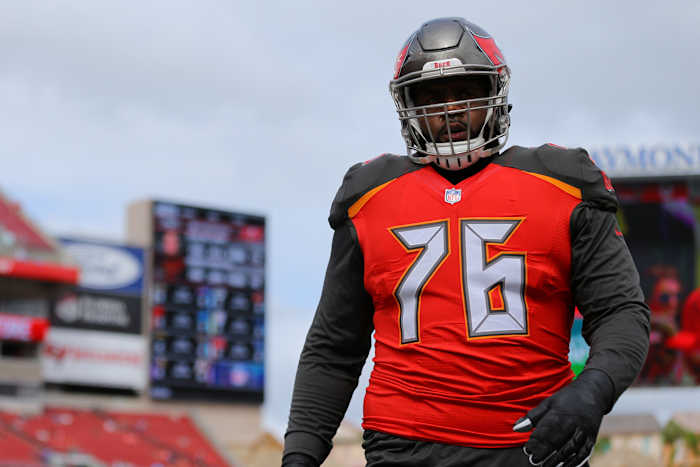 Nov 12, 2017; Tampa, FL, USA; Tampa Bay Buccaneers offensive tackle Donovan Smith (76) against the New York Jets at Raymond James Stadium. Mandatory Credit: Aaron Doster-USA TODAY Sports